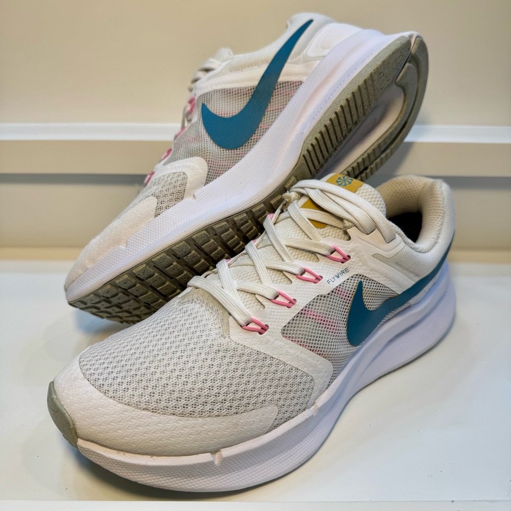 Nike Run Swift 3 Low - White Aqua w/ Pink Flywire DR2698-100 - Women’s 8.5